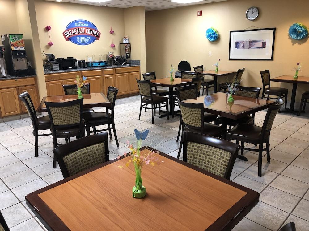韦恩堡贝蒙特酒店 外观 照片